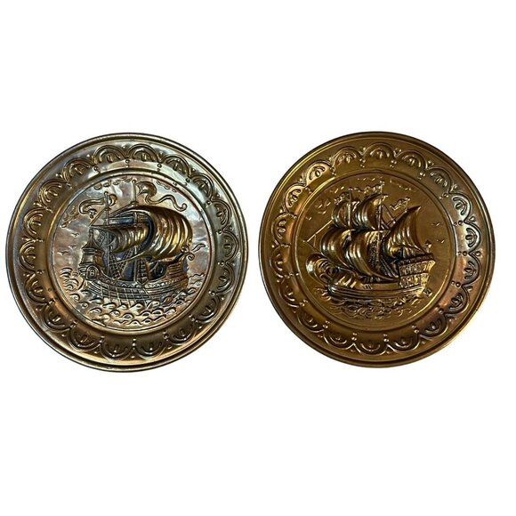 Vintage Brass Wall Plates Embossed With Ship Motif Made In England Decor - Picture 1 of 6